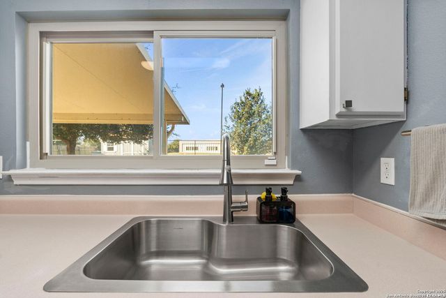 3315 Glacier Lake, San Antonio, TX 78222