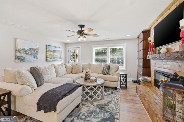 232 Stekoa Falls Road, Clayton, GA 30525