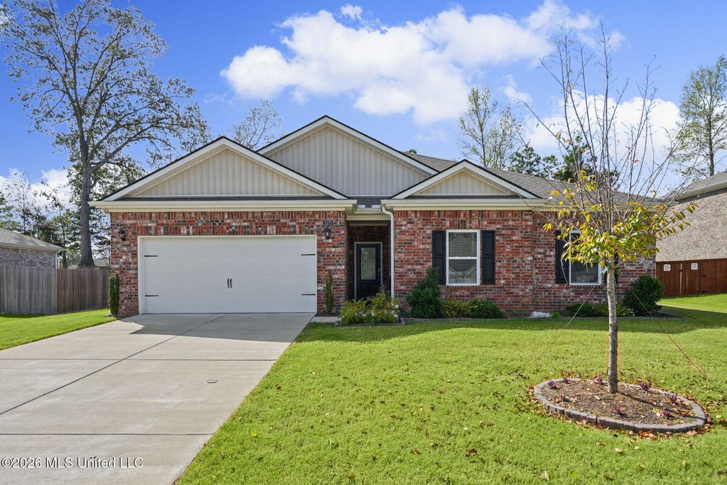2377 Hyacinth Lane, Hernando, MS 38632 — exterior