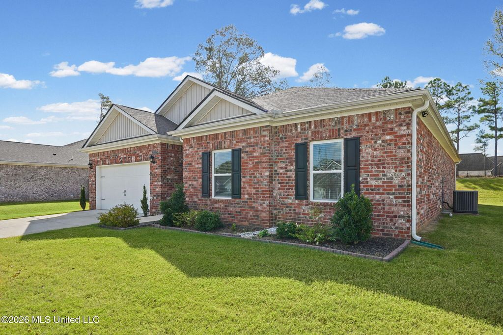 2377 Hyacinth Lane, Hernando, MS 38632 — photo 2