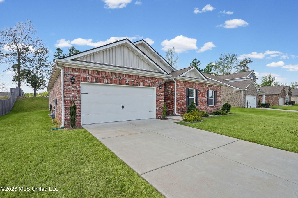 2377 Hyacinth Lane, Hernando, MS 38632 — photo 3