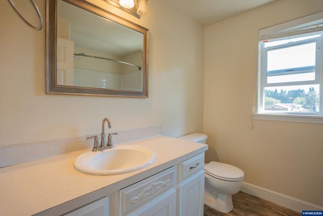 208 Faith St, Jefferson, OR 97352