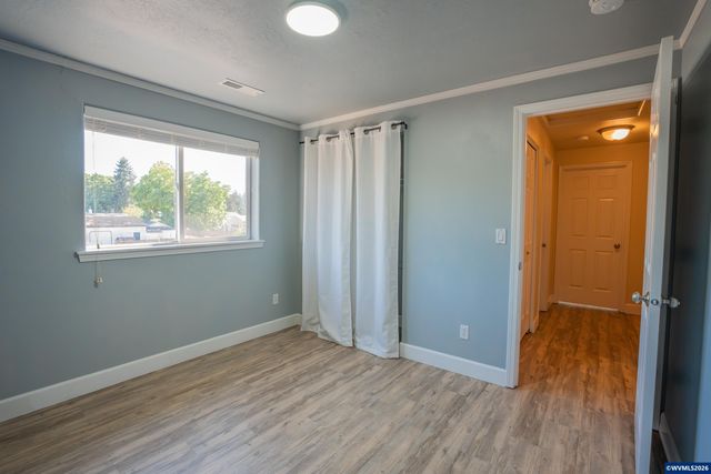 208 Faith St, Jefferson, OR 97352