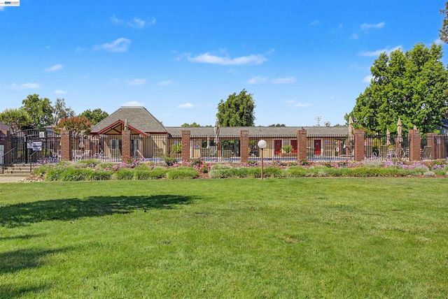 1982 Via Appia, Walnut Creek, CA 94598
