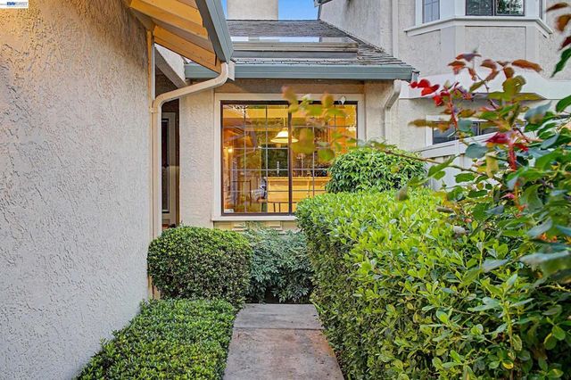 1982 Via Appia, Walnut Creek, CA 94598