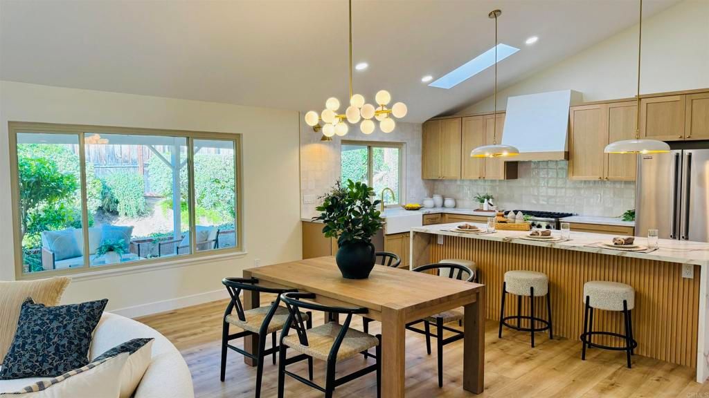 Image 6 of property listing at 17523 Plaza Marlena, San Diego, CA 92128