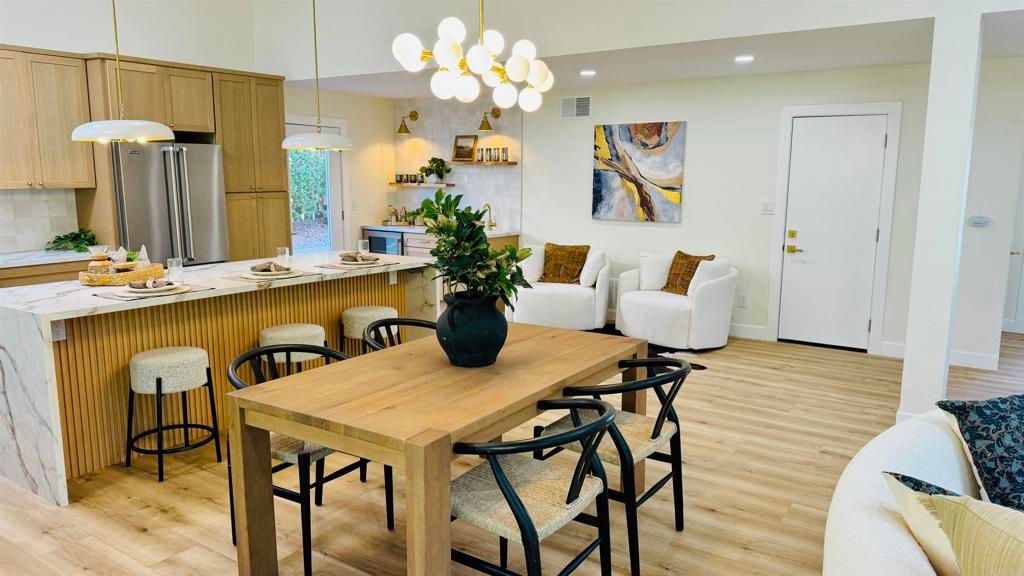 Image 8 of property listing at 17523 Plaza Marlena, San Diego, CA 92128