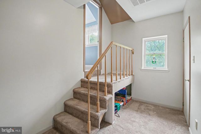 2016 ADAMS RD, East Greenville, PA 18041