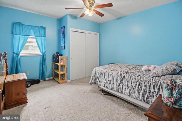 2016 ADAMS RD, East Greenville, PA 18041