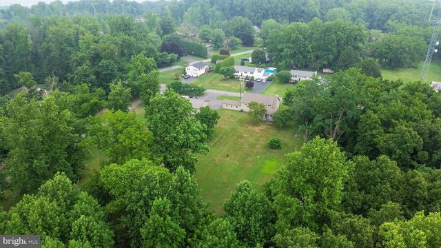2016 ADAMS RD, East Greenville, PA 18041