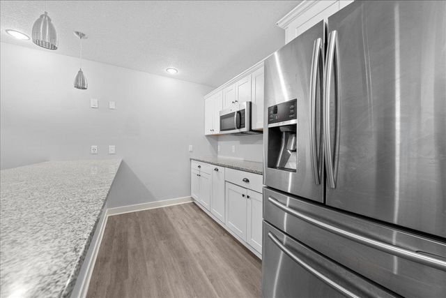 3308 Arden Drive, Woodbury, MN 55129