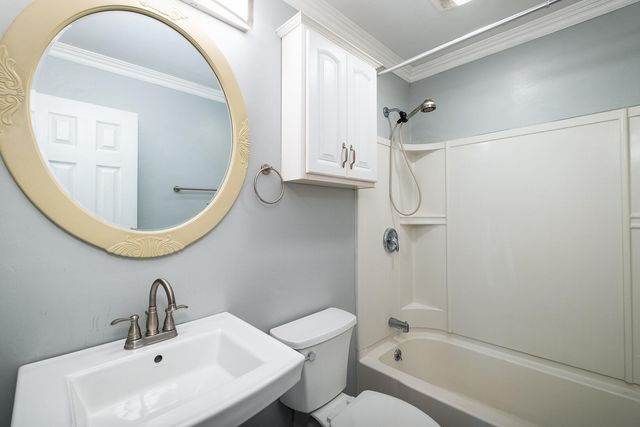 335 Fugate RD, Roanoke, VA 24012