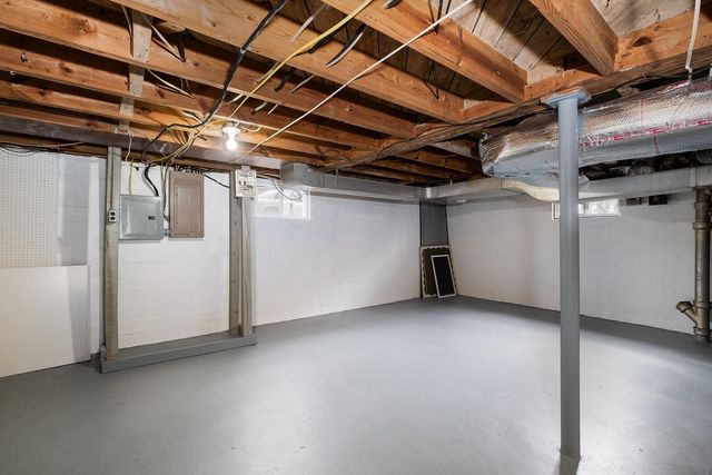 335 Fugate RD, Roanoke, VA 24012