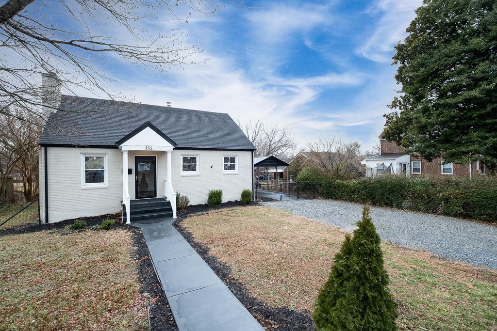 335 Fugate RD, Roanoke, VA 24012
