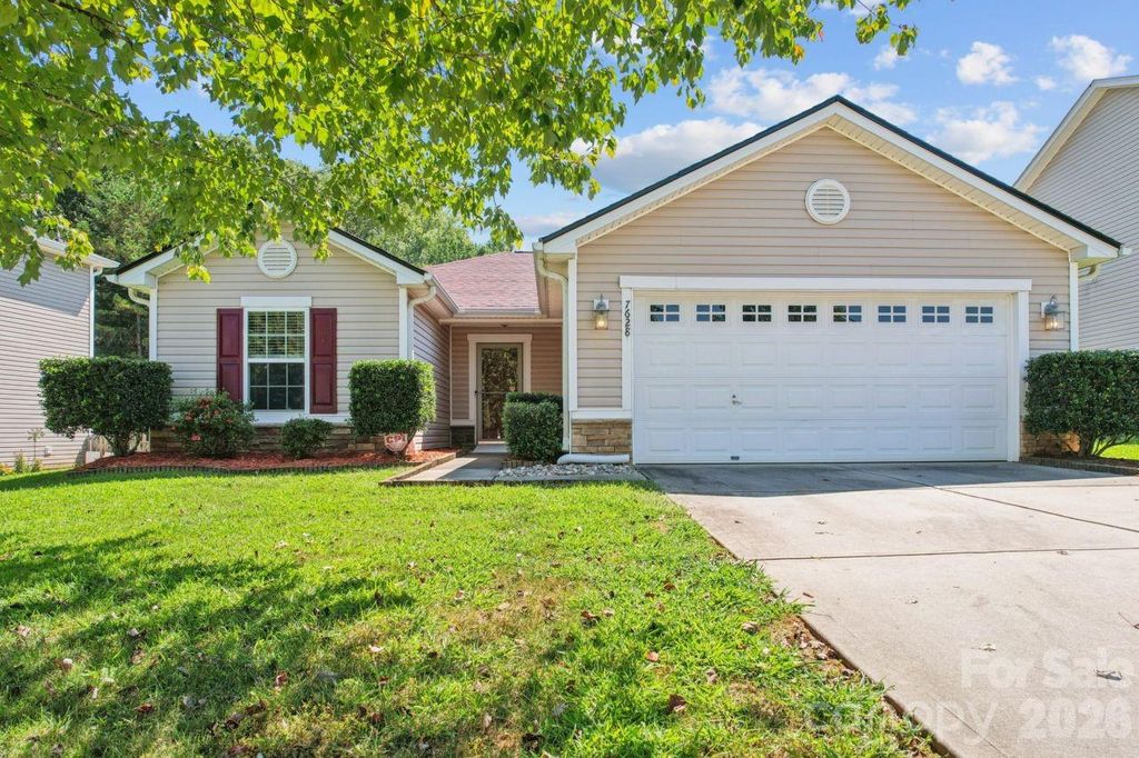 7628 Jenny Ann Drive, Charlotte, NC 28216