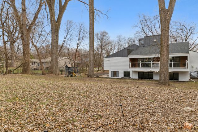 6328 Valley View Road, Edina, MN 55436