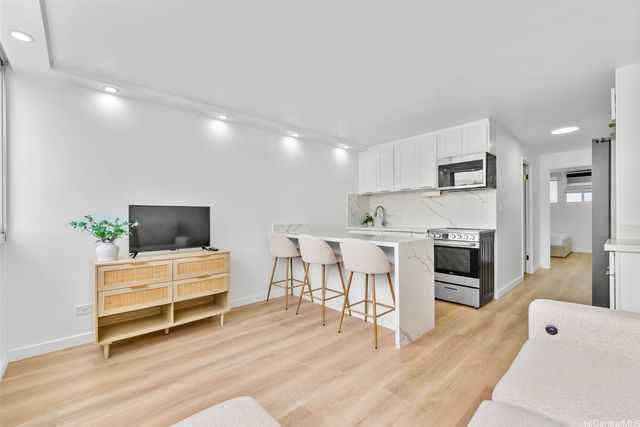 2211 Ala Wai Boulevard 1409, Honolulu, HI 96815