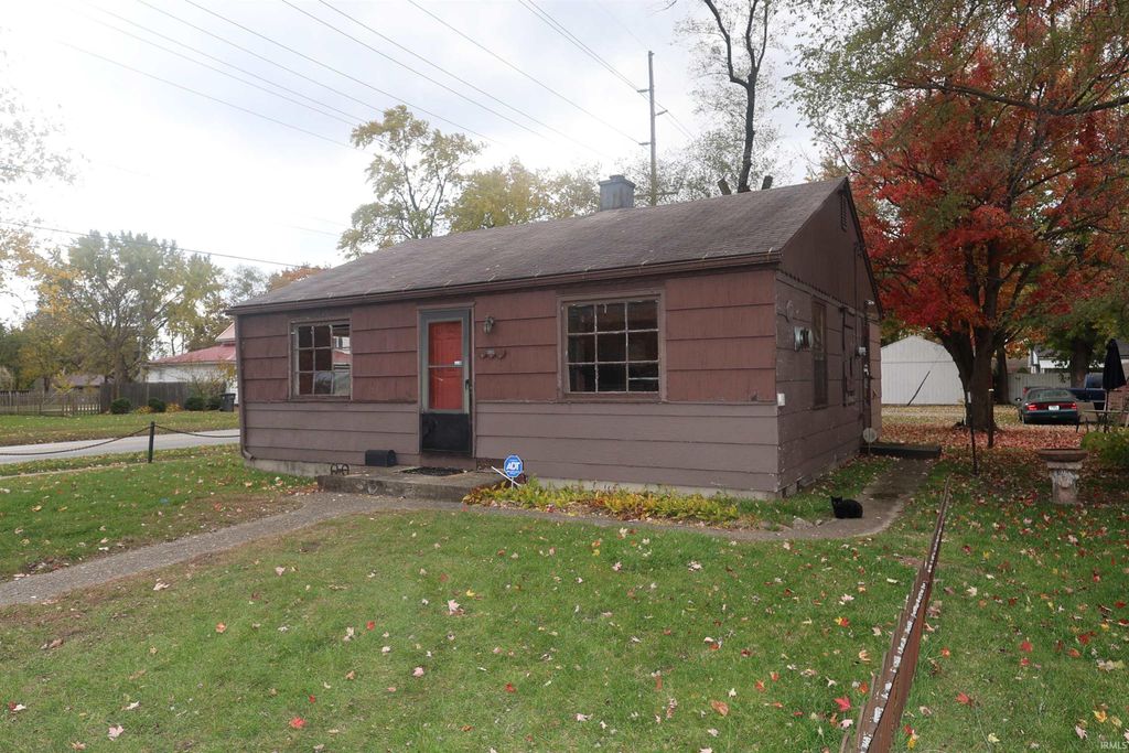 2051 Frances Avenue, Elkhart, IN 46516