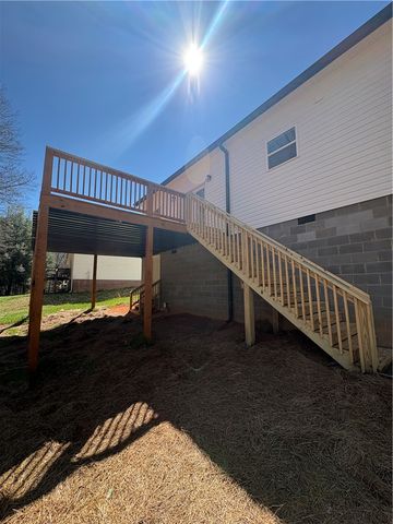 223 Maple Drive, Anderson, SC 29621