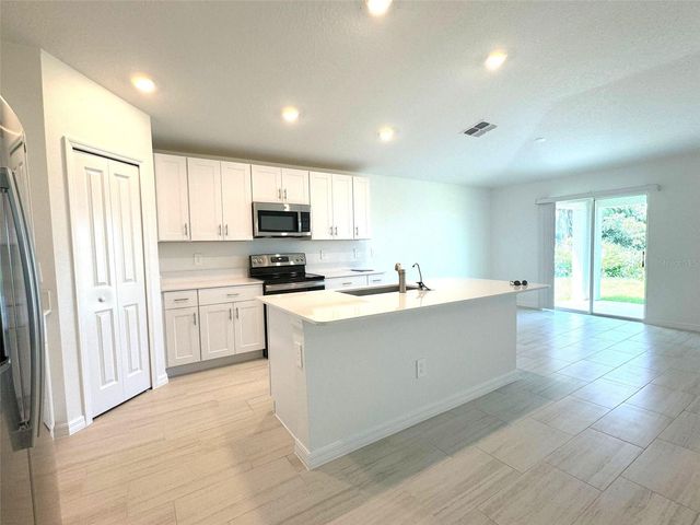11429 LINDEN DEPOT ROAD, San Antonio, FL 33576