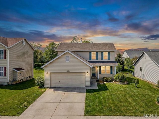 1923 Briarfield Drive, Lake St Louis, MO 63367