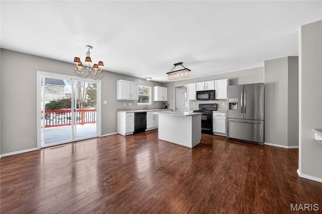 1923 Briarfield Drive, Lake St Louis, MO 63367