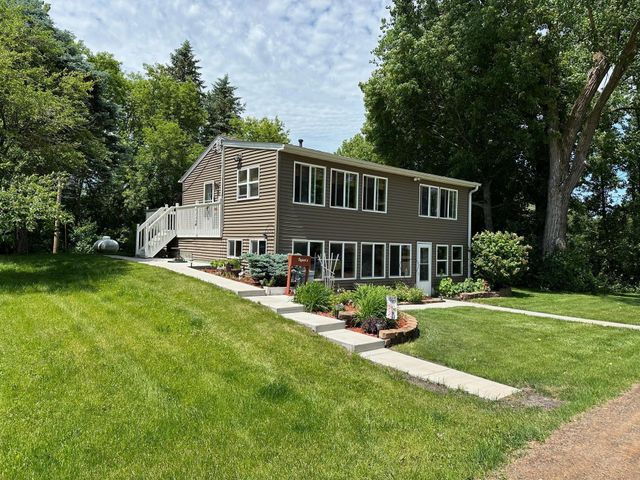 46350 Cambridge Drive, Stanchfield, MN 55080