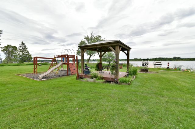 46350 Cambridge Drive, Stanchfield, MN 55080