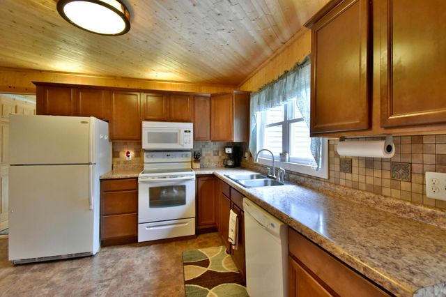 46350 Cambridge Drive, Stanchfield, MN 55080