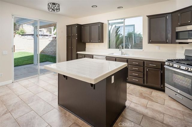 32029 Cypress Way, Castaic, CA 91384