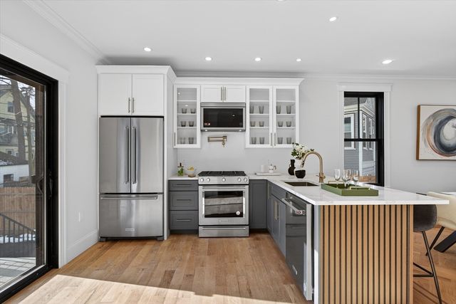 61 Lyndhurst Street 2, Boston, MA 02124