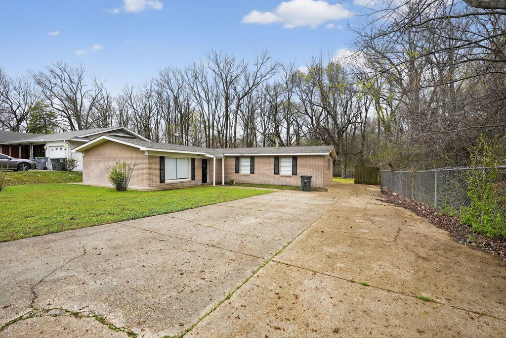 1748 HESTER RD, Memphis, TN 38116