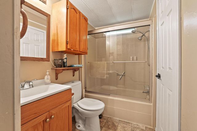 252 Meadow Lake Estates Road, Denison, TX 75021