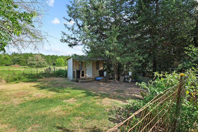 252 Meadow Lake Estates Road, Denison, TX 75021