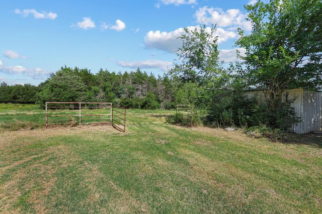 252 Meadow Lake Estates Road, Denison, TX 75021