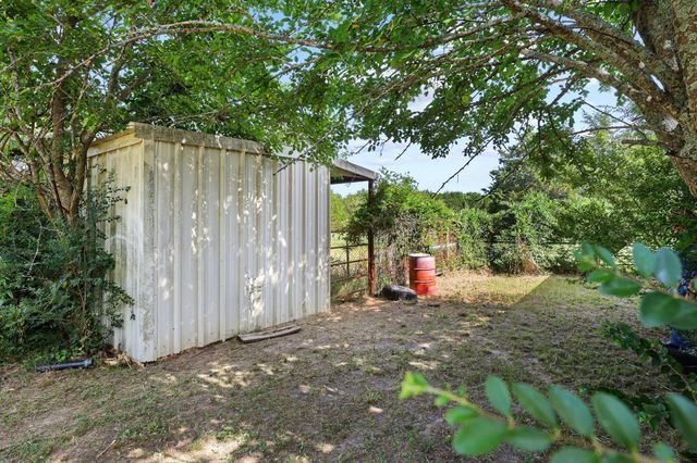 252 Meadow Lake Estates Road, Denison, TX 75021