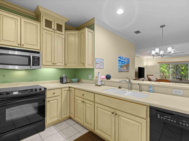 2412 Saint Andrews Boulevard 3, Panama City, FL 32405