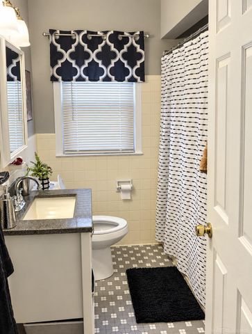 7820 Buckingham Avenue, Allen Park, MI 48101
