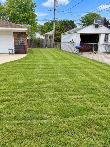 7820 Buckingham Avenue, Allen Park, MI 48101