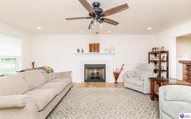 117 Mt Carmel Boulevard, Rineyville, KY 40162