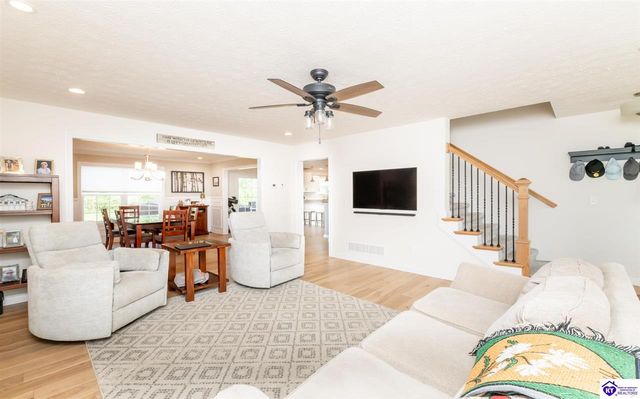 117 Mt Carmel Boulevard, Rineyville, KY 40162