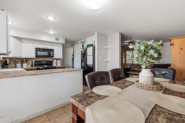 7449 E 18th Street, Tucson, AZ 85710