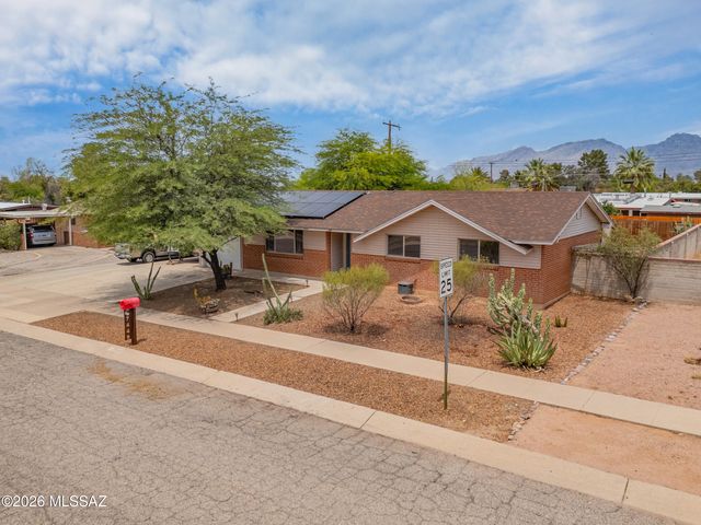 7449 E 18th Street, Tucson, AZ 85710