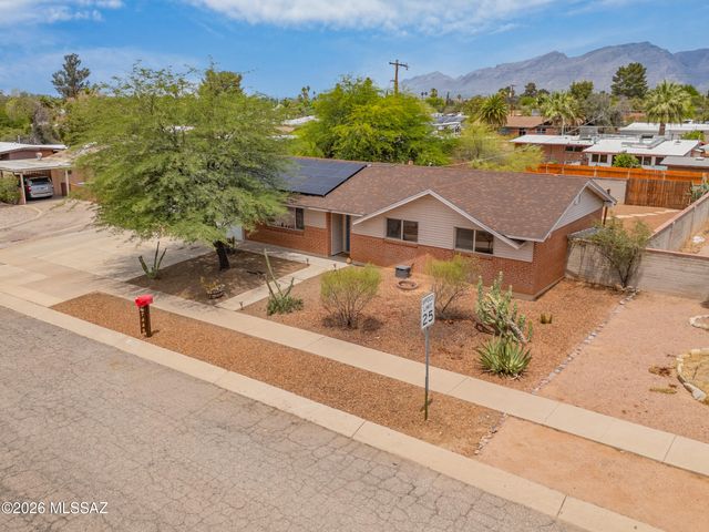 7449 E 18th Street, Tucson, AZ 85710
