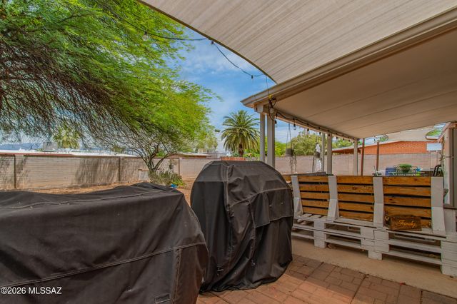 7449 E 18th Street, Tucson, AZ 85710