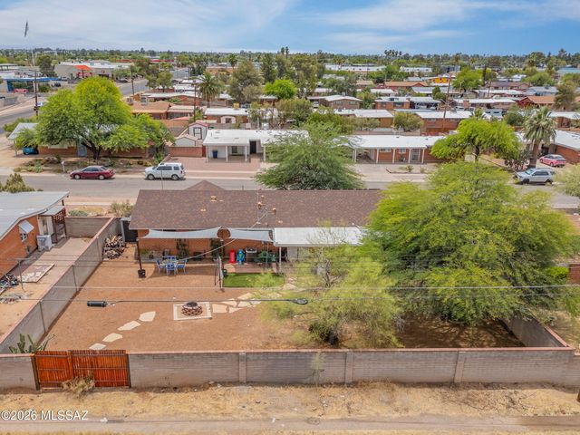 7449 E 18th Street, Tucson, AZ 85710