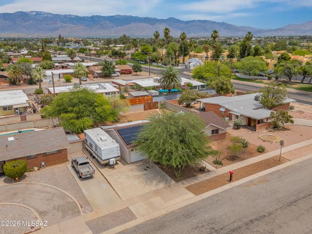 7449 E 18th Street, Tucson, AZ 85710
