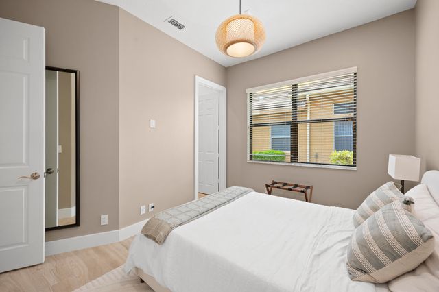 3517 Collonade Drive, Wellington, FL 33449