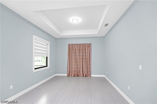 3677 8th AVE NE, Naples, FL 34120