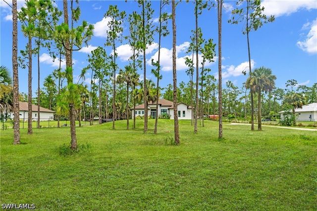3677 8th AVE NE, Naples, FL 34120